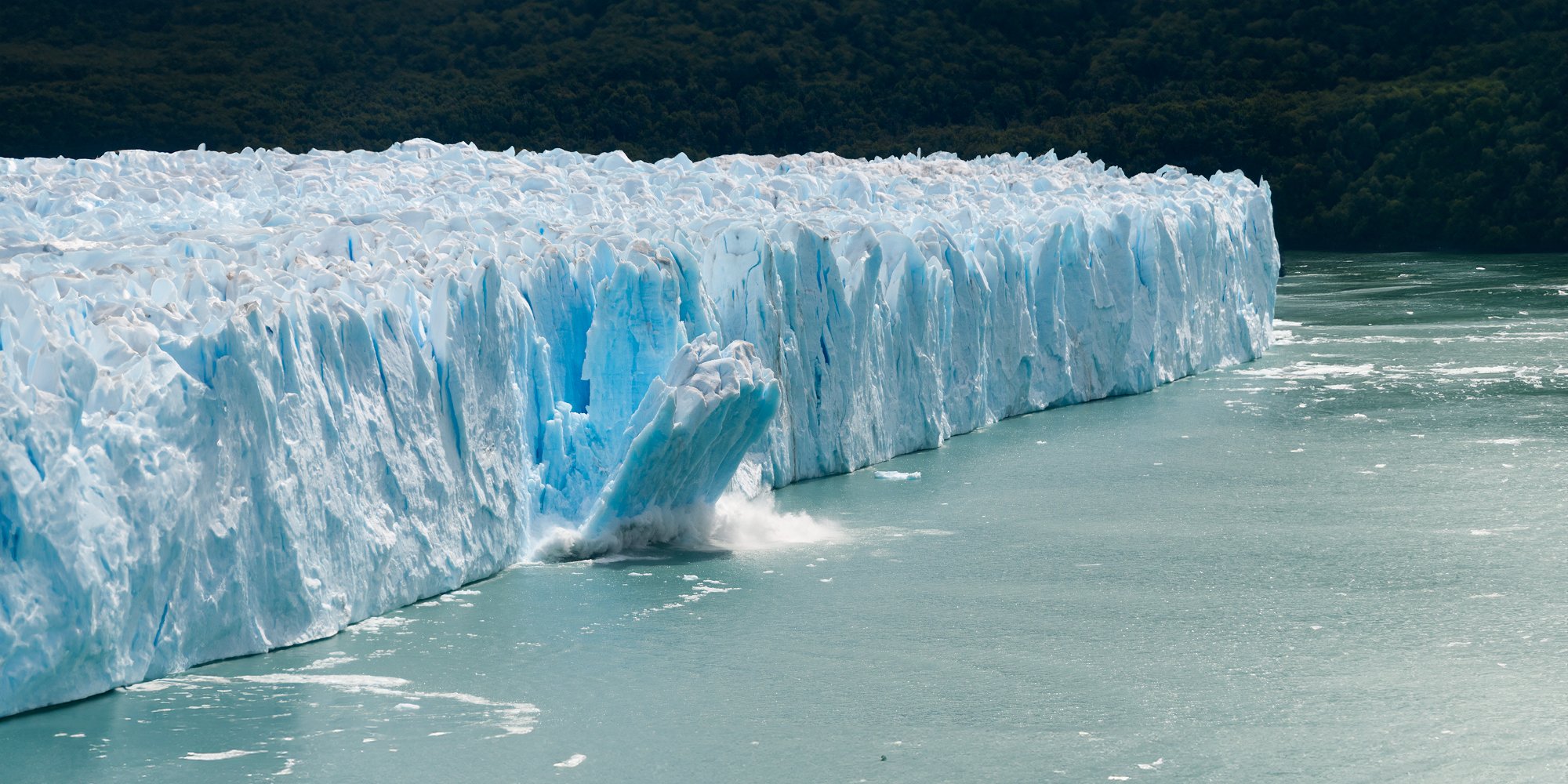 A giant piece of Ice breaks off the Perito Moreno Glacier in Patagonia, Argentina