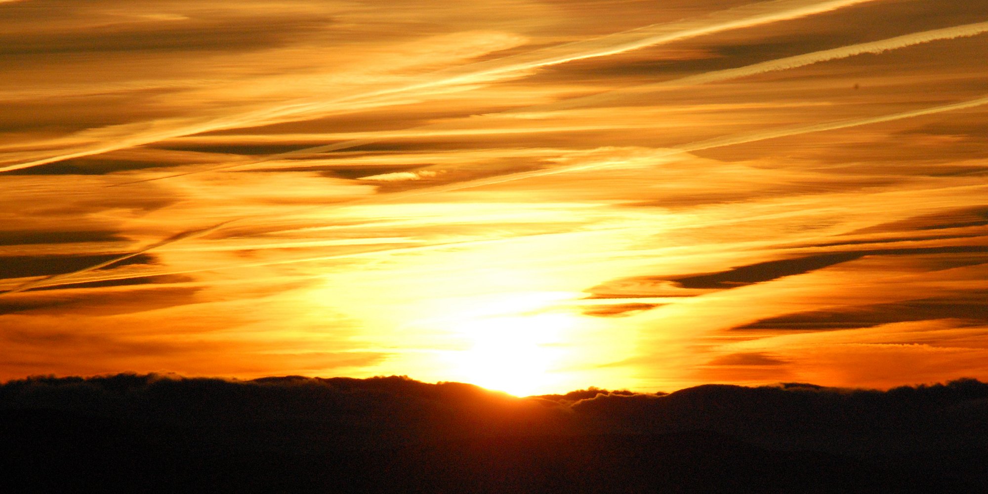 Sunrise through cirrostratus