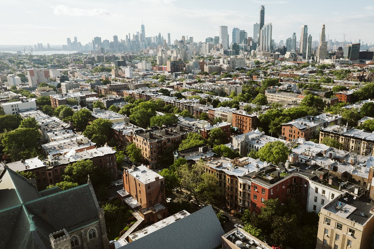 Brooklyn Neighborhoods with Manhattan Skyline